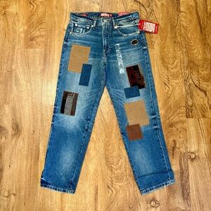 NWT. Lucky Brand Boy Midrise Relaxed Straight Patchwork Jeans. 2/26 R.
